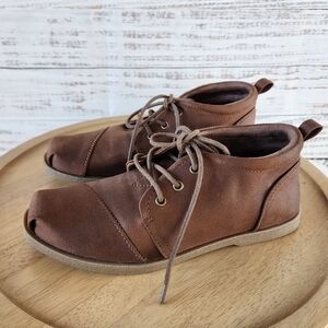 Bobs From Skechers chukka brown boots size 7.5